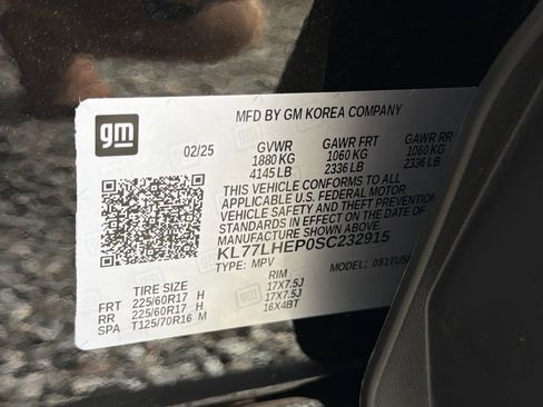 Used 2025 Chevrolet Trax LT w/ LT Convenience Package FWD image 37