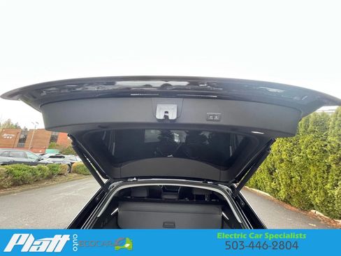 Used 2021 Audi e-tron Premium image 53