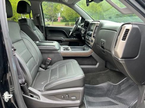 Used 2017 GMC Sierra 1500 Denali w/ Denali Ultimate Package AWD/4WD image 22