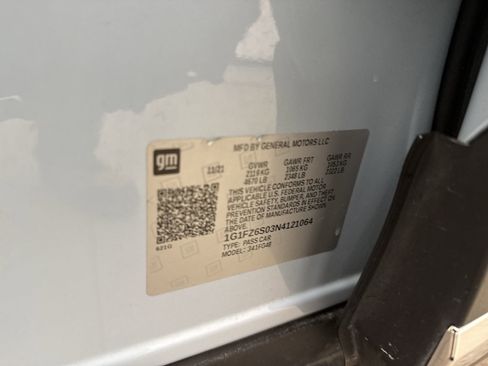 Used 2022 Chevrolet Bolt EUV Premier w/ Sun & Sound Package image 27