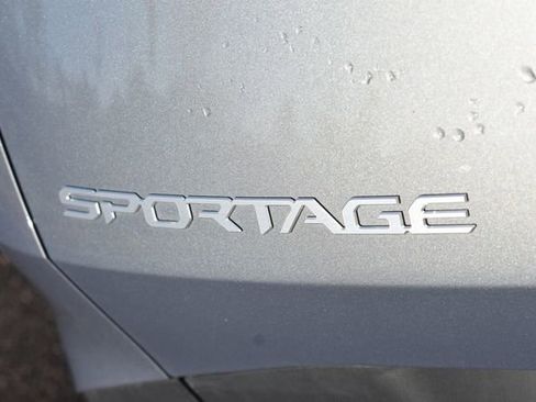 Certified 2025 Kia Sportage LX FWD image 15