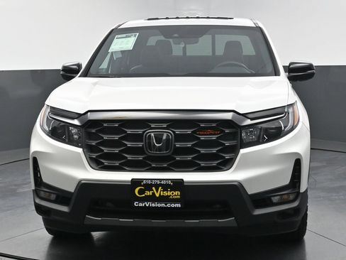 Used 2025 Honda Ridgeline TrailSport image 7