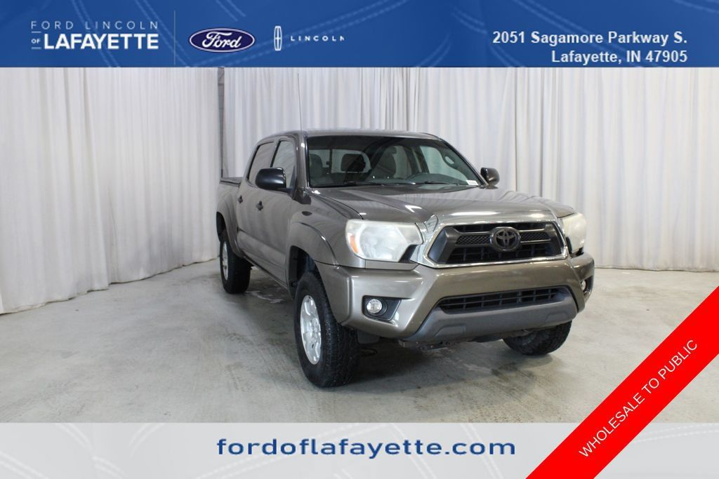 Used 2015 Toyota Tacoma 4x4 Double Cab w/ SR5 Package image 1