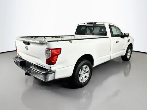 Used 2017 Nissan Titan SV AWD/4WD image 7