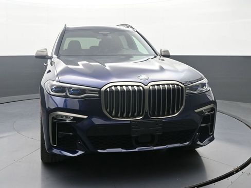 Used 2021 BMW X7 M50i image 2