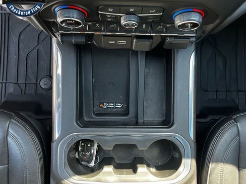 Used 2019 Chevrolet Silverado 1500 High Country image 21