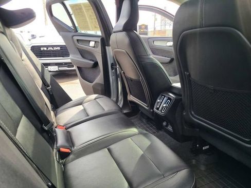Used 2025 Volvo XC40 B5 Plus w/ Protection Package Premier AWD/4WD image 19