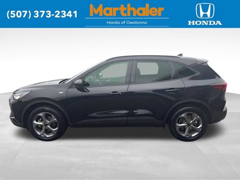 Used 2025 Ford Escape ST-Line AWD/4WD image 2