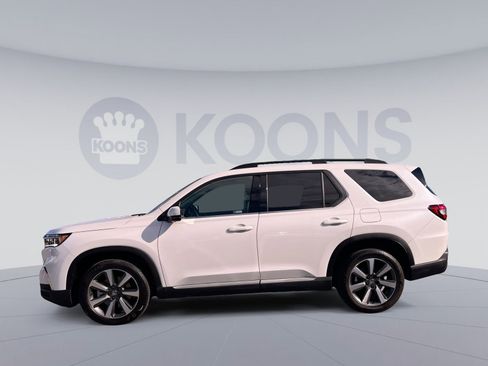 Used 2024 Honda Pilot Elite image 2