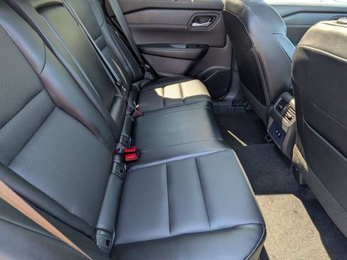 Used 2025 Nissan Rogue SV w/ SV Premium Package FWD image 24