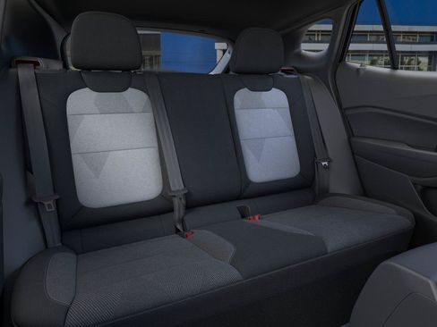 New 2026 Chevrolet Trax RS w/ Sunroof Package FWD image 17
