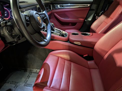 Certified 2023 Porsche Panamera 4S AWD/4WD image 4