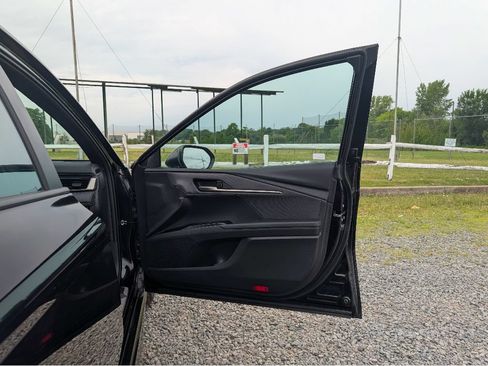 Used 2026 Toyota Camry SE FWD image 13