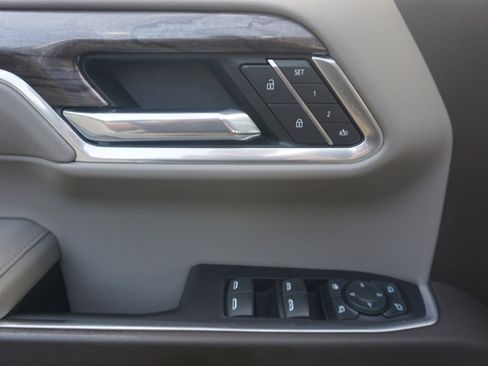 Used 2022 Chevrolet Silverado 1500 LTZ image 15