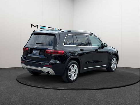 Used 2020 Mercedes-Benz GLB 250 4MATIC w/ Premium Package image 9