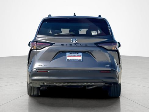 Certified 2025 Toyota Sienna XLE w/ XLE Plus Package AWD/4WD image 4