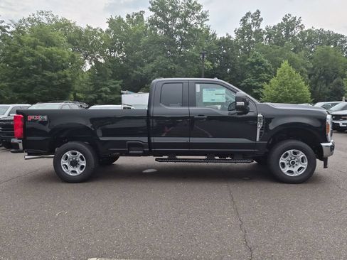 New 2026 Ford F350 XLT w/ FX4 Off-Road Package AWD/4WD image 5