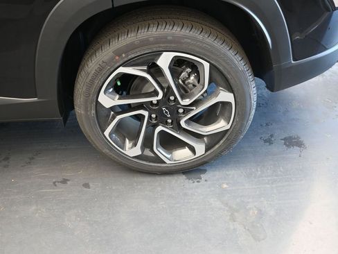 New 2026 Chevrolet Trax RS w/ Sunroof Package image 12