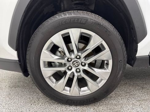 Used 2025 Toyota RAV4 Limited FWD image 10