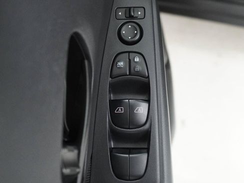 Used 2024 Nissan Kicks S FWD image 21