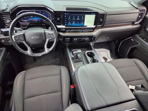 Used 2023 Chevrolet Silverado 1500 RST w/ Convenience Package II image 9