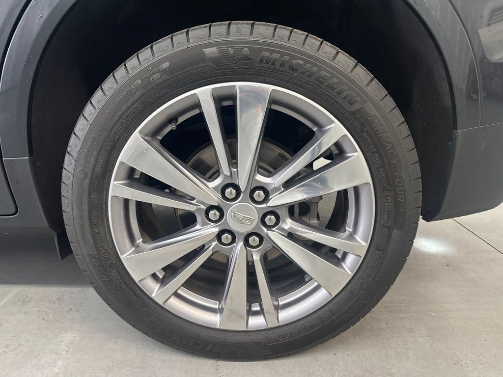 Certified 2023 Cadillac XT5 Premium Luxury w/ Technology Package AWD/4WD image 11