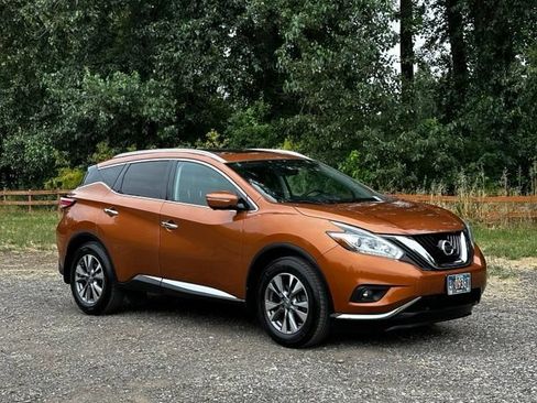 Used 2015 Nissan Murano SL w/ SL Technology Package AWD/4WD image 2