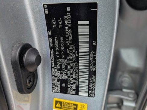 Used 2018 Toyota Highlander Limited Platinum image 24