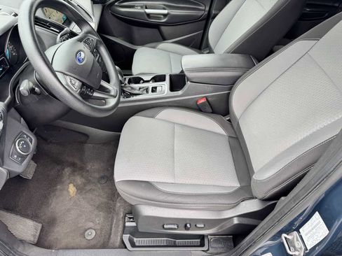 Used 2019 Ford Escape SE FWD image 39