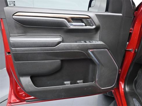 Used 2023 GMC Sierra 1500 Elevation w/ X31 Off-Road Package image 9