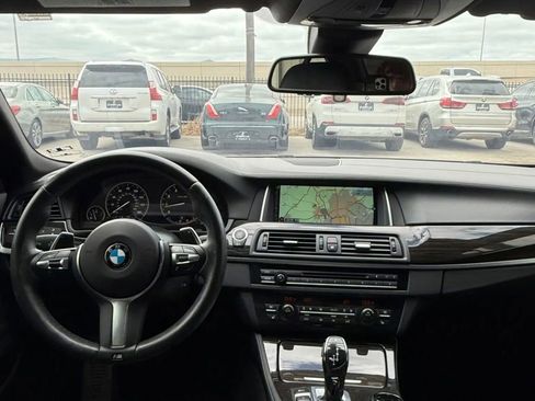 Used 2015 BMW 550i Sedan image 11