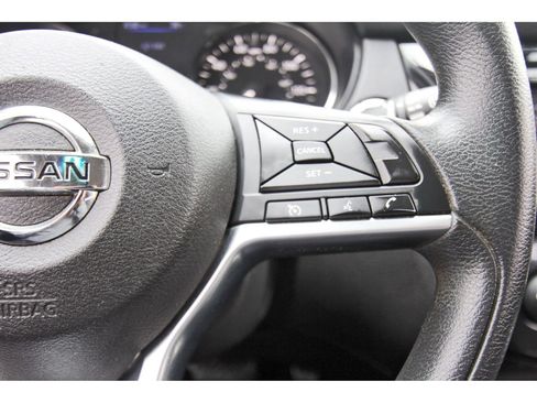 Used 2019 Nissan Rogue Sport SV image 19