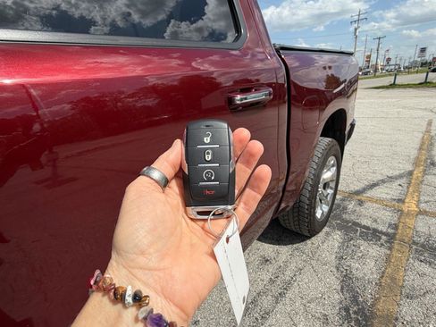 Used 2019 RAM 1500 Big Horn AWD/4WD image 7