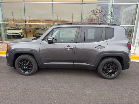 Used 2020 Jeep Renegade Altitude image 23