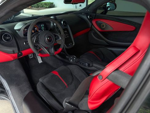 Used 2017 McLaren 570S Coupe image 20