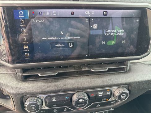 Used 2024 Jeep Wrangler Unlimited Sport AWD/4WD image 26