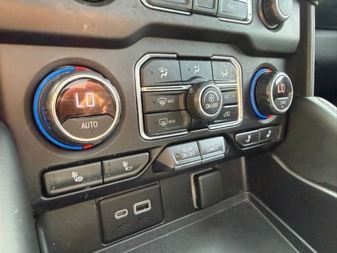Used 2021 Chevrolet Tahoe RST AWD/4WD image 28