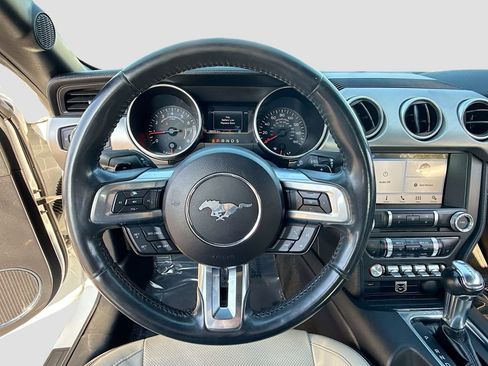 Used 2018 Ford Mustang Premium image 39