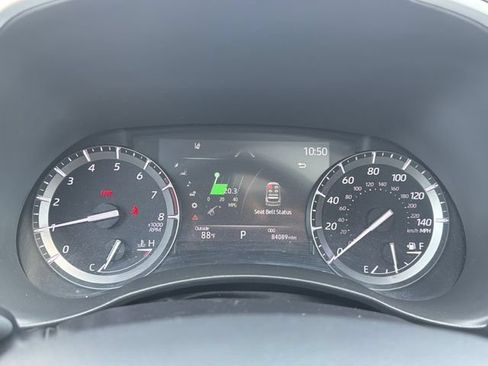 Used 2021 Toyota Highlander XLE AWD/4WD image 17