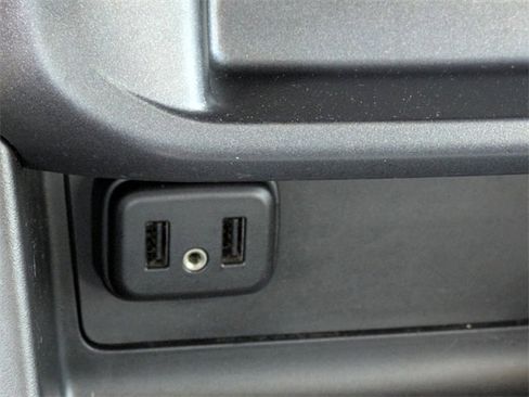 Used 2019 Chevrolet Colorado LT w/ Redline Special Edition image 28