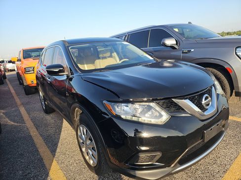 Used 2015 Nissan Rogue S FWD image 3