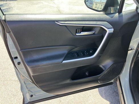 Used 2022 Toyota RAV4 XLE w/ Convenience Package image 14