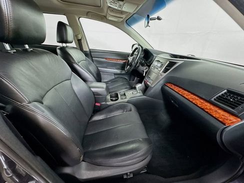Used 2010 Subaru Outback 2.5i Limited AWD/4WD image 33