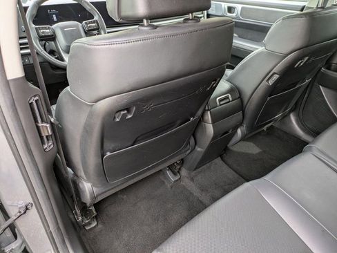 Used 2025 Hyundai Santa Fe SEL AWD/4WD image 23
