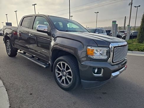 Used 2019 GMC Canyon Denali image 3