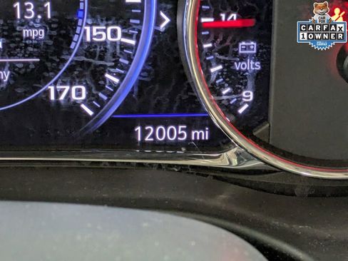 Used 2023 GMC Acadia Denali w/ Denali Technology Package image 16