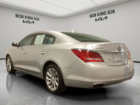 Used 2016 Buick LaCrosse Leather FWD image 3