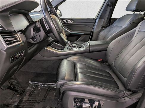 Used 2019 BMW X5 xDrive50i w/ Executive Package image 19