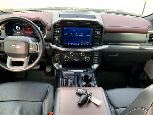 Used 2022 Ford F150 Lariat image 13