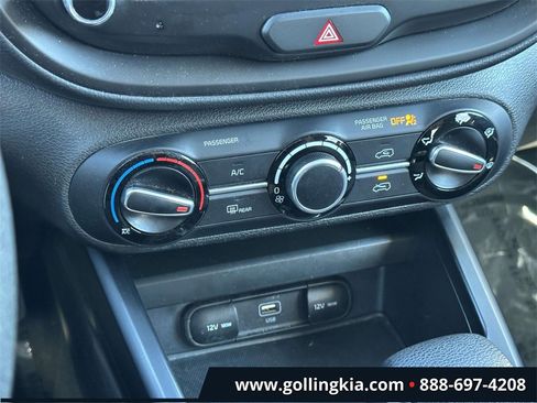 Used 2023 Kia Soul LX w/ LX Technology Package image 24